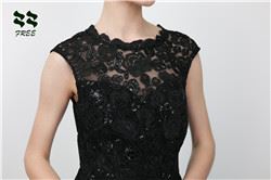 Pretty scalloped lace