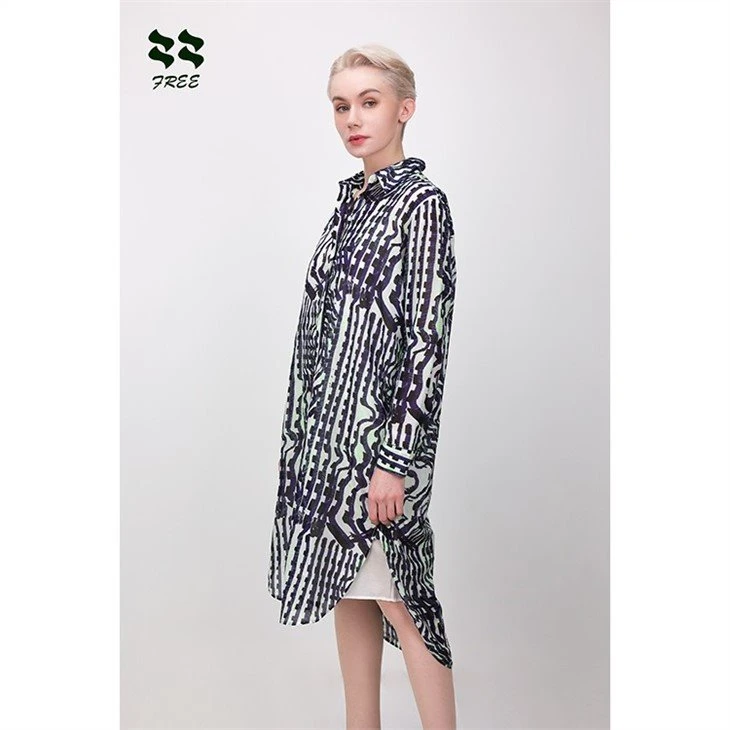 Side seam has round slits